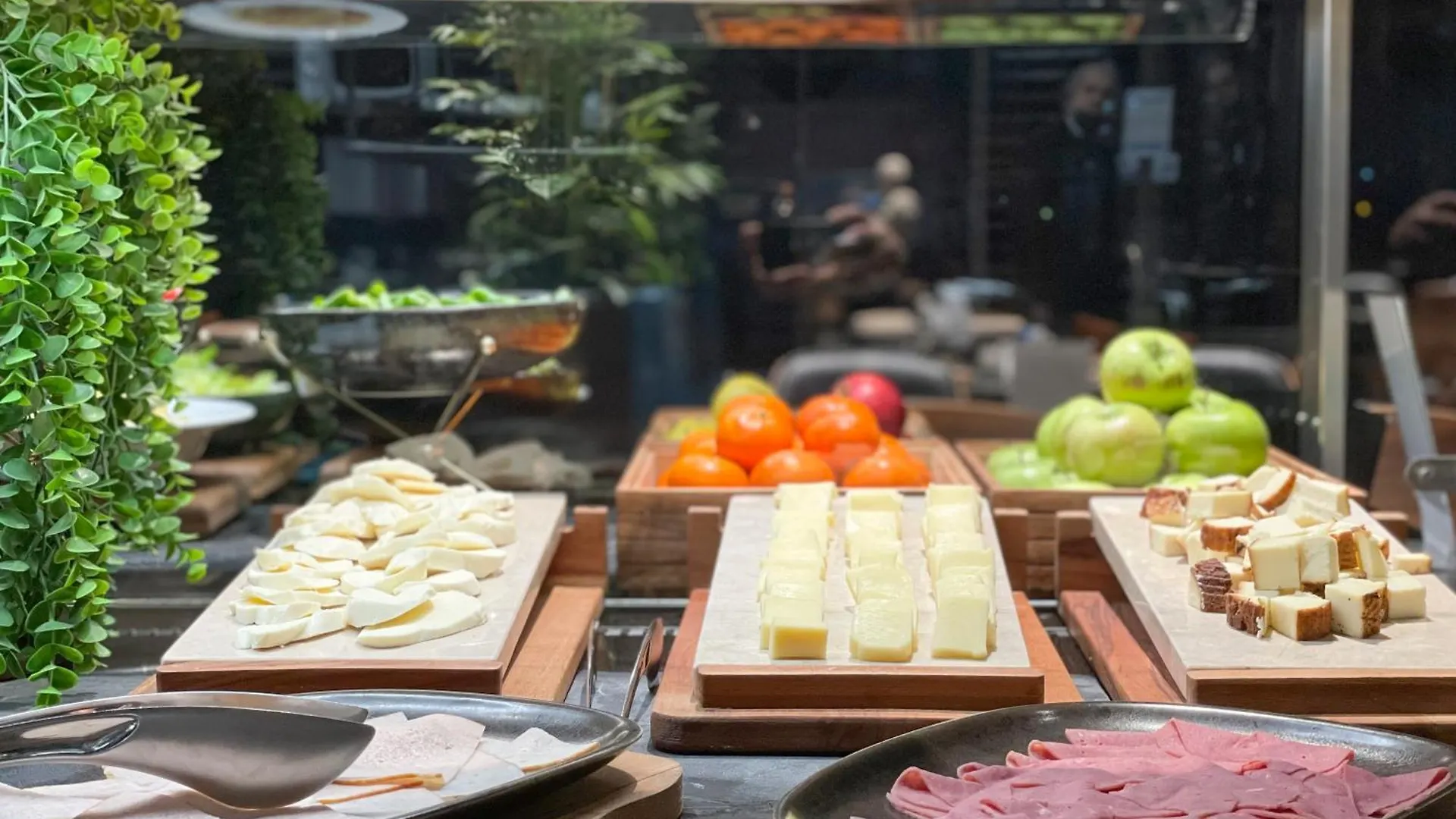 **** Отель Four Points By Sheraton Istanbul Kagithane Турция