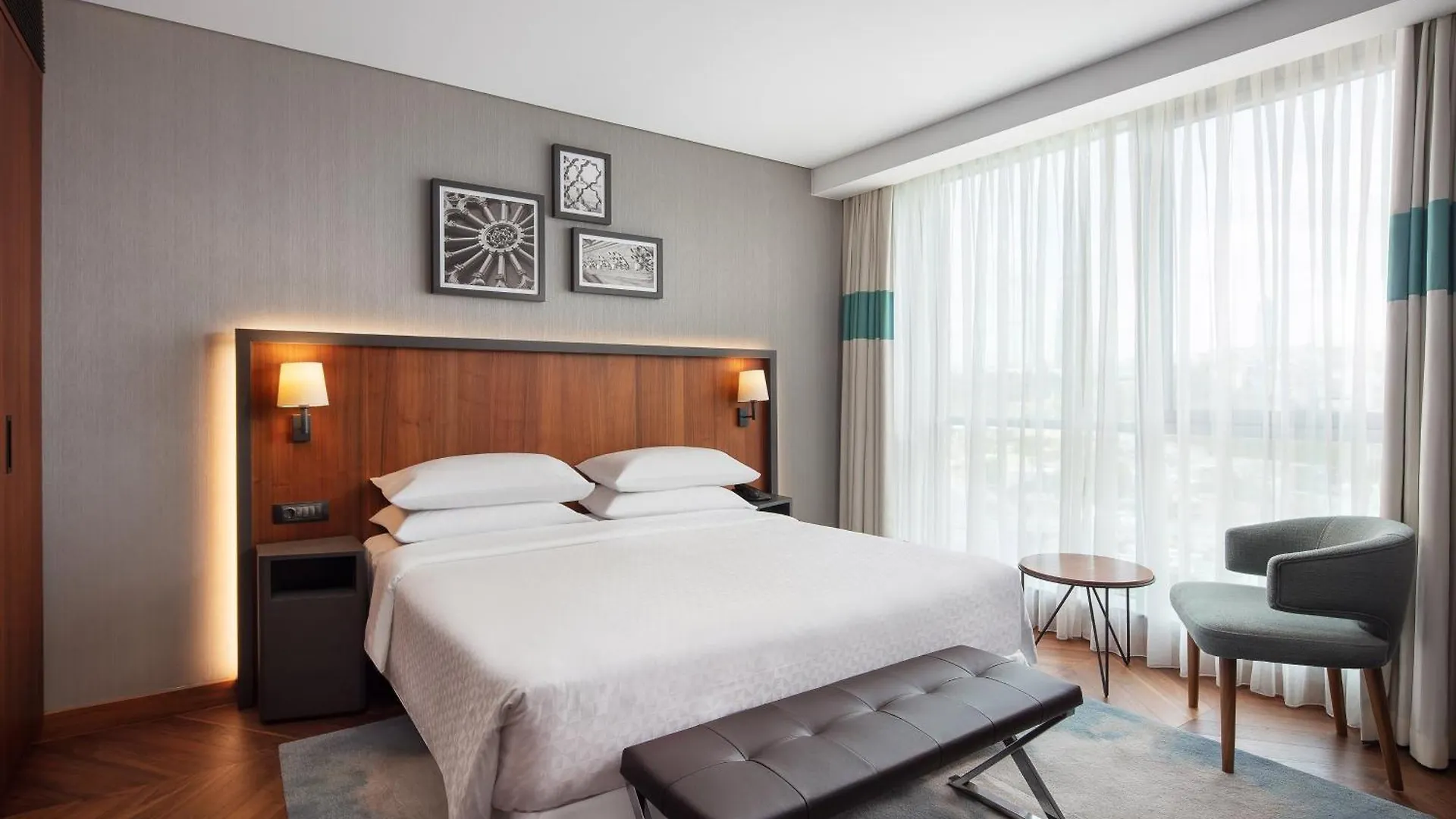 Four Points By Sheraton Istanbul Kagithane Отель